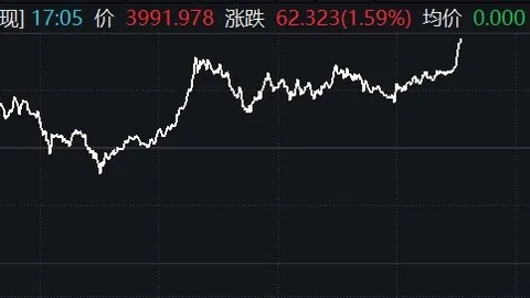 利物浦夏窗转会深度解析欧宝体育app：从节省开支到高价追逐，引援策略全面崩塌